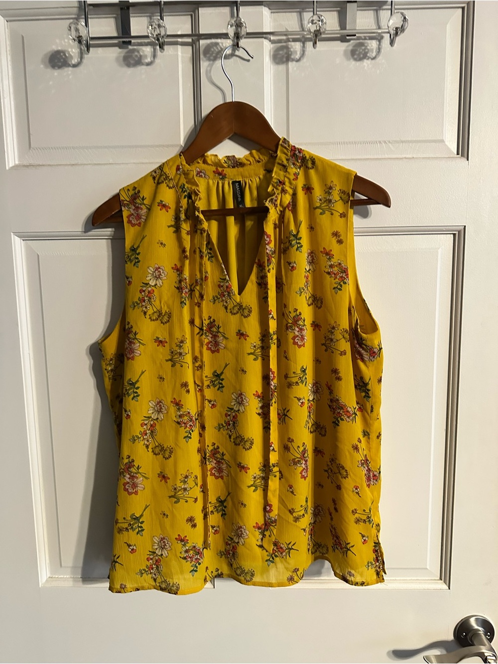 Massini Yellow Floral Tie-Front Sleeveless Camisole